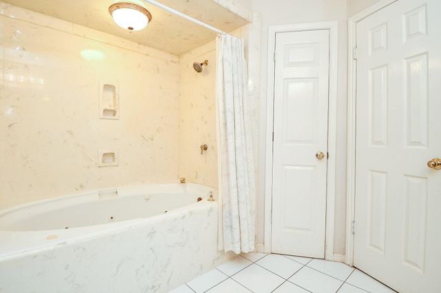 25121 Lakeview Road, Katy, TX 77494