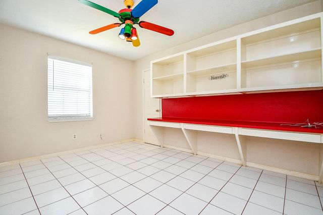 25121 Lakeview Road, Katy, TX 77494