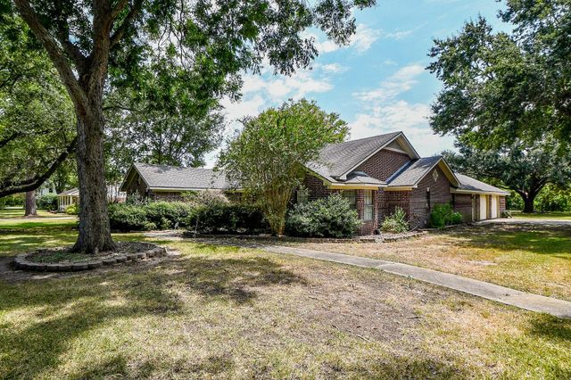 25121 Lakeview Road, Katy, TX 77494