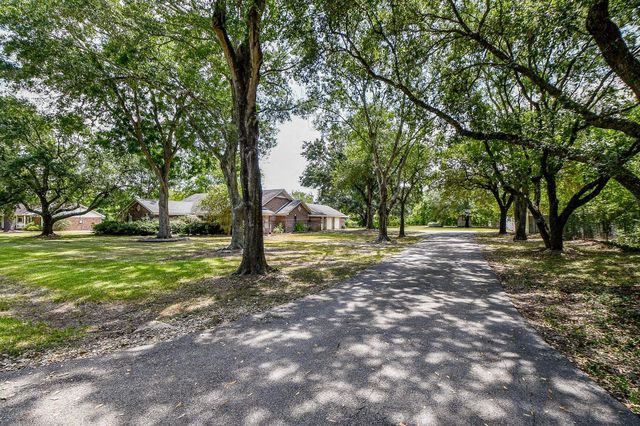 25121 Lakeview Road, Katy, TX 77494