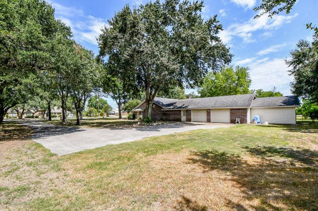 25121 Lakeview Road, Katy, TX 77494