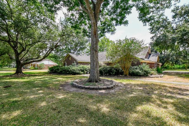 25121 Lakeview Road, Katy, TX 77494