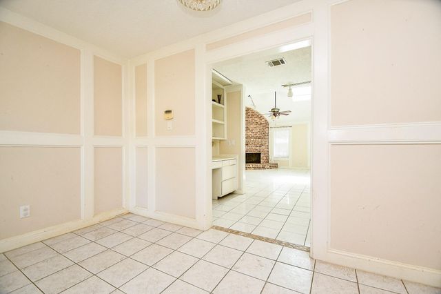 25121 Lakeview Road, Katy, TX 77494