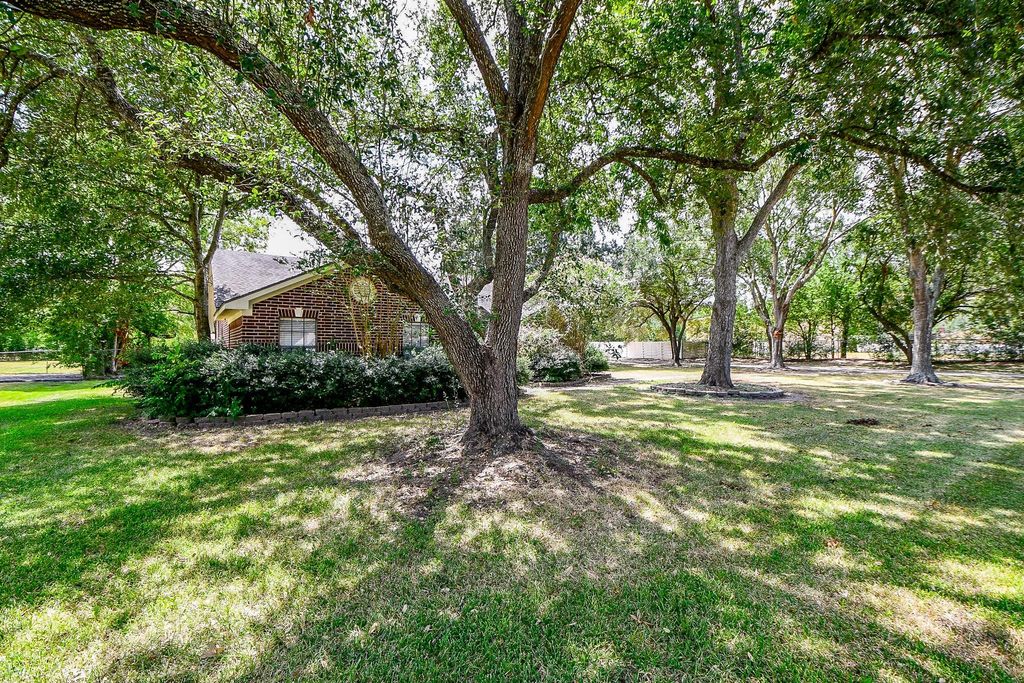 25121 Lakeview Road, Katy, TX 77494