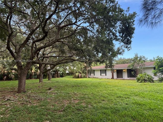 9290 SW 104th Street, Miami, FL 33176