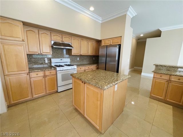 231 Cliff Valley Drive, Las Vegas, NV 89148
