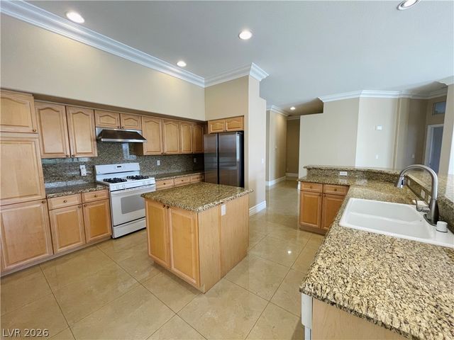231 Cliff Valley Drive, Las Vegas, NV 89148