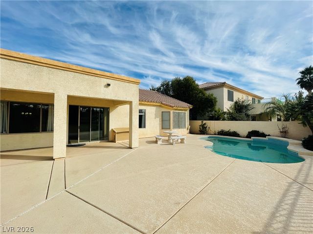 231 Cliff Valley Drive, Las Vegas, NV 89148