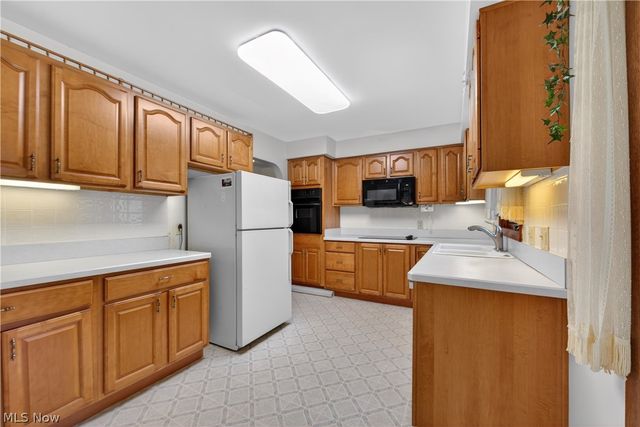 1143 Gary Boulevard, Brunswick, OH 44212