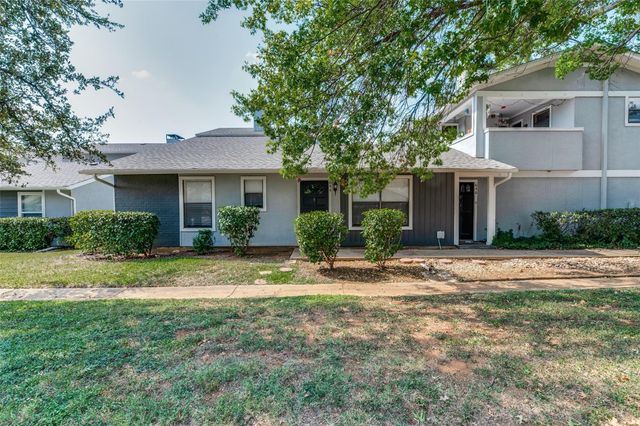 644 Timberline Drive, Hurst, TX 76053