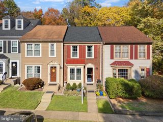 7652 NORTHERN OAKS CT, Springfield, VA 22153