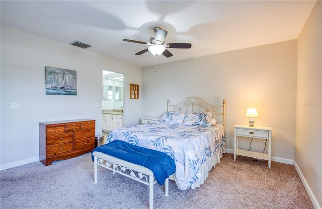 2478 BENTLEY DR, Palm Harbor, FL 34684