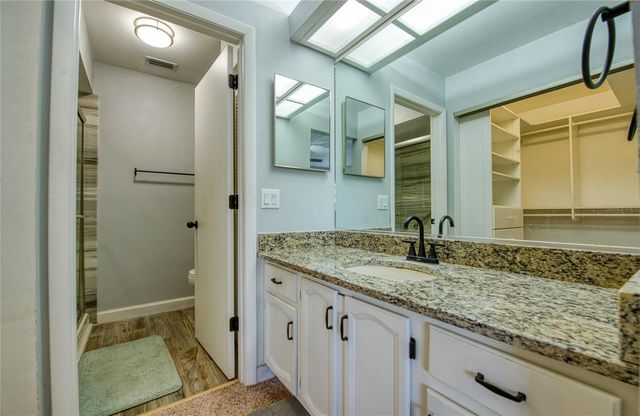 2478 BENTLEY DR, Palm Harbor, FL 34684