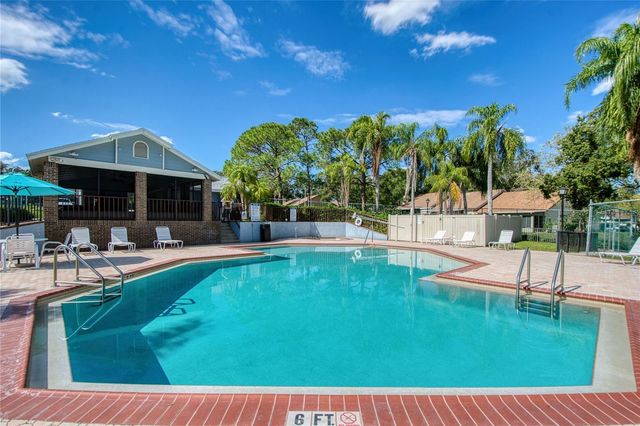 2478 BENTLEY DR, Palm Harbor, FL 34684