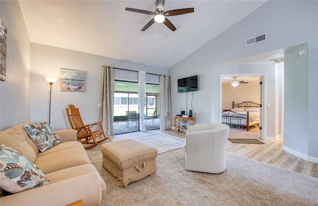 2478 BENTLEY DR, Palm Harbor, FL 34684