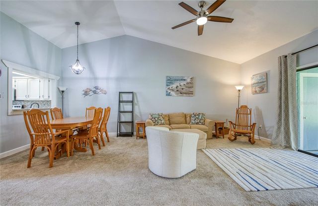2478 BENTLEY DR, Palm Harbor, FL 34684