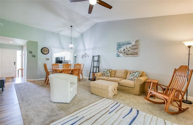 2478 BENTLEY DR, Palm Harbor, FL 34684