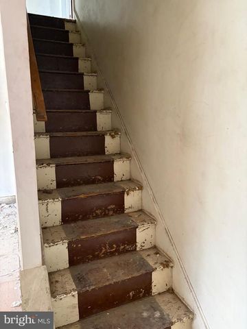 310 GROVE ST, Bridgeport, PA 19405