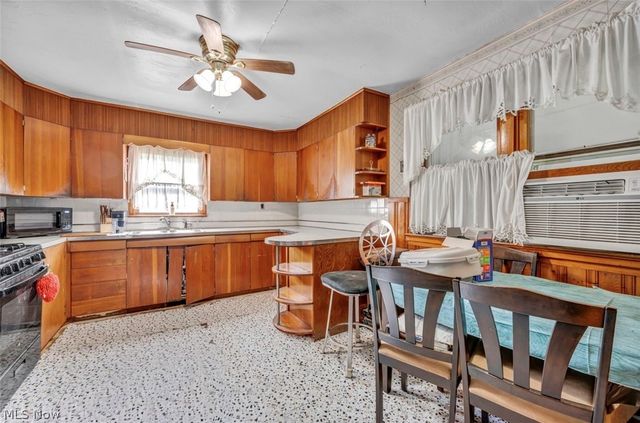 40622 Carlisle Avenue, Elyria, OH 44035
