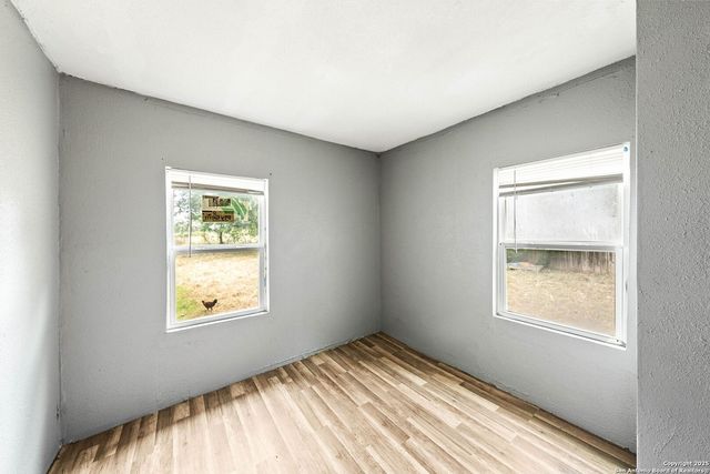 2438 Royal Oaks, Poteet, TX 78065