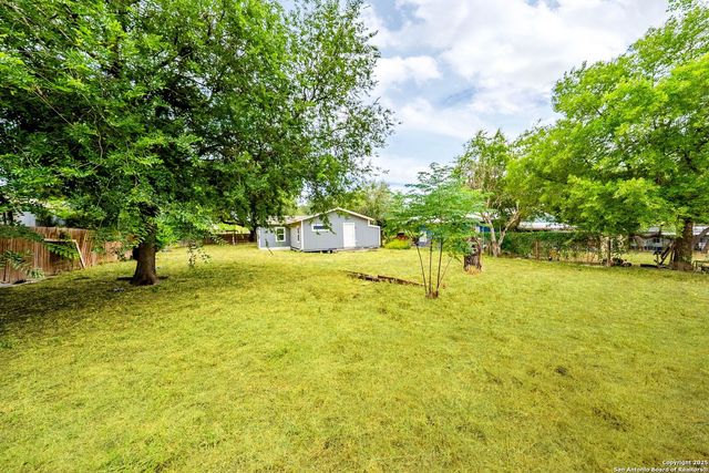 2438 Royal Oaks, Poteet, TX 78065