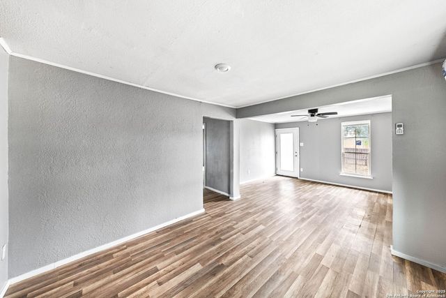 2438 Royal Oaks, Poteet, TX 78065