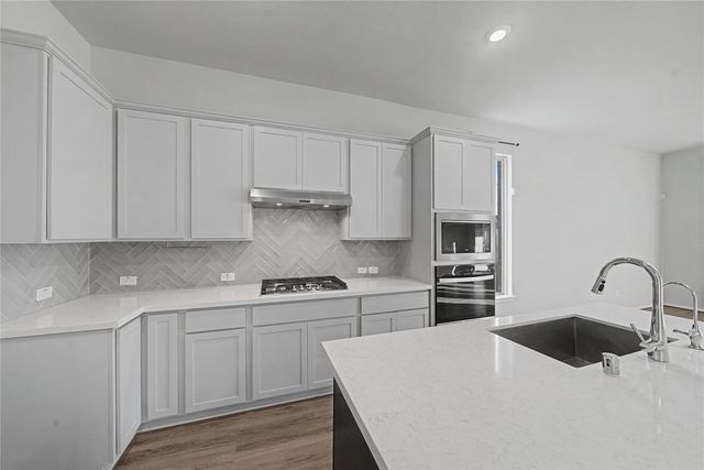 1207 Carswell Grove Drive, Missouri City, TX 77459