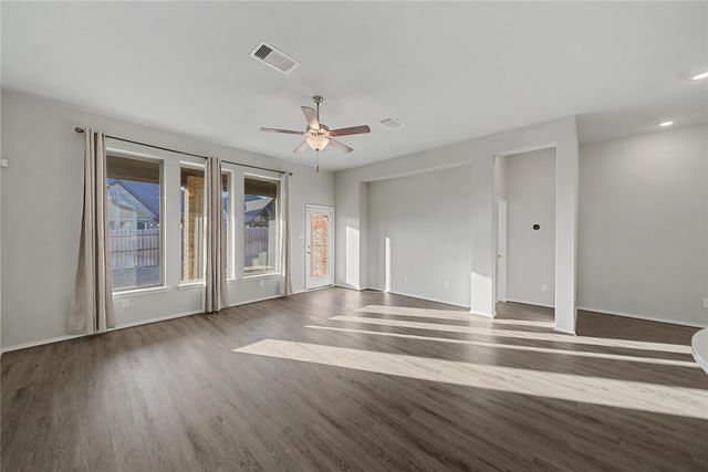 1207 Carswell Grove Drive, Missouri City, TX 77459