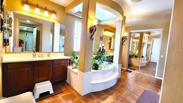 3094 S ASHLEY Drive, Chandler, AZ 85286