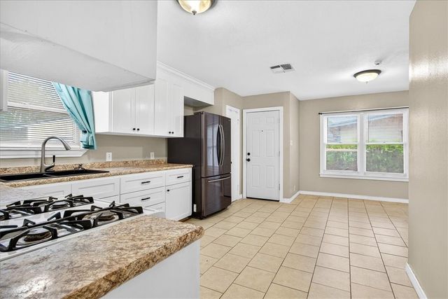 4721 Alice St, Corpus Christi, TX 78411