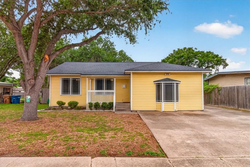 4721 Alice St, Corpus Christi, TX 78411