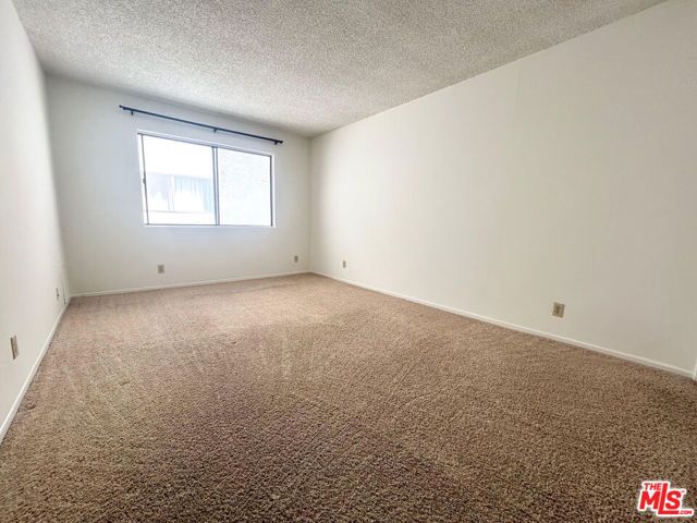 11743 DARLINGTON Avenue 9, Los Angeles, CA 90049