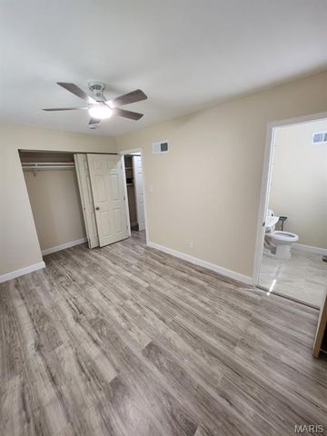 2252 Luxmore Drive, St Louis, MO 63136
