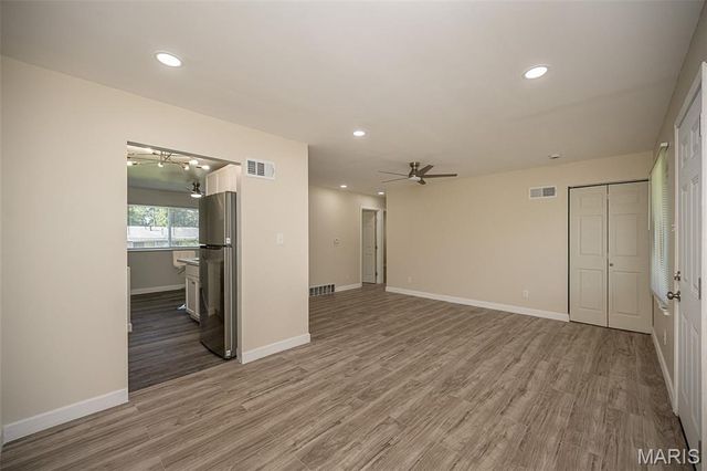 2252 Luxmore Drive, St Louis, MO 63136