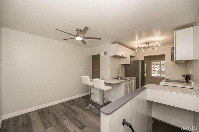 2252 Luxmore Drive, St Louis, MO 63136