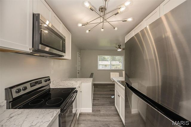 2252 Luxmore Drive, St Louis, MO 63136