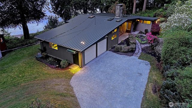 1357 Steffen Place, Camano Island, WA 98282