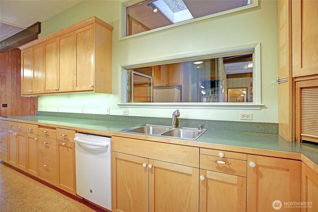 1357 Steffen Place, Camano Island, WA 98282