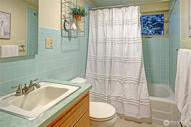 1357 Steffen Place, Camano Island, WA 98282