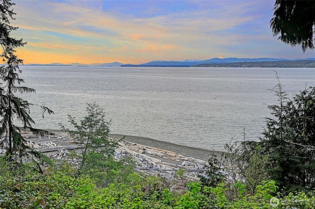 1357 Steffen Place, Camano Island, WA 98282