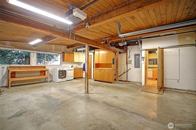 1357 Steffen Place, Camano Island, WA 98282