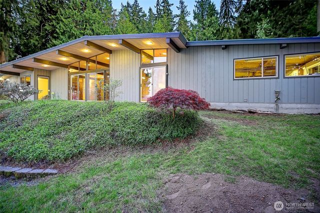 1357 Steffen Place, Camano Island, WA 98282