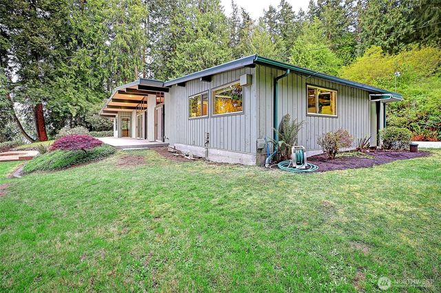 1357 Steffen Place, Camano Island, WA 98282