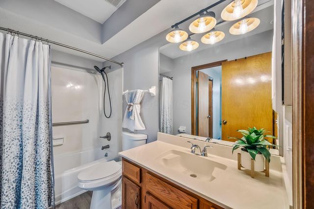 3191 Parkview Circle, Grove City, OH 43123