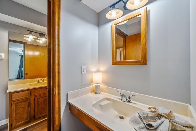 3191 Parkview Circle, Grove City, OH 43123