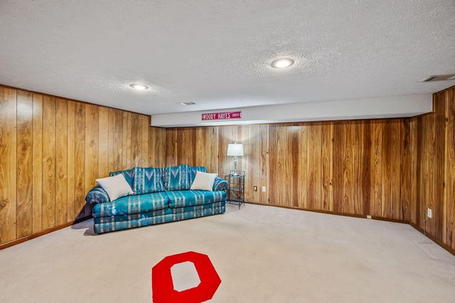 3191 Parkview Circle, Grove City, OH 43123