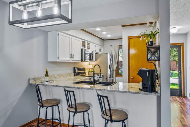 3191 Parkview Circle, Grove City, OH 43123