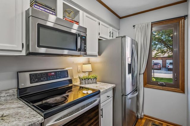 3191 Parkview Circle, Grove City, OH 43123