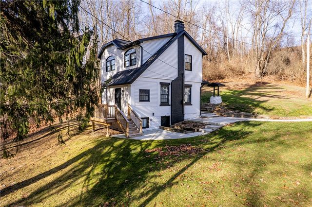 4263 State Route 136, Hempfield Twp, PA 15601