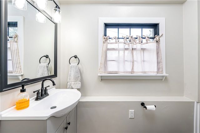 4263 State Route 136, Hempfield Twp, PA 15601